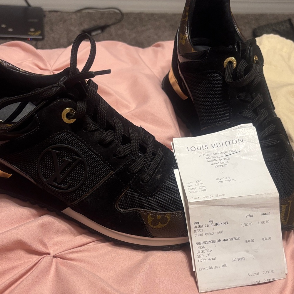 Louis Vuitton Black and Gold women sneakers